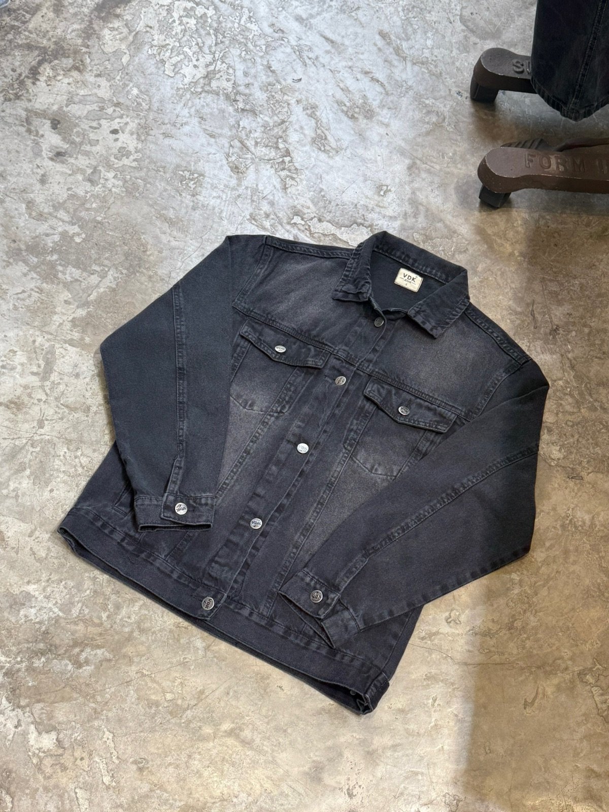 94f8a045-bcec-4f55-bfcc-8f712ceb4d03 BLUMA campera - Imagen 1